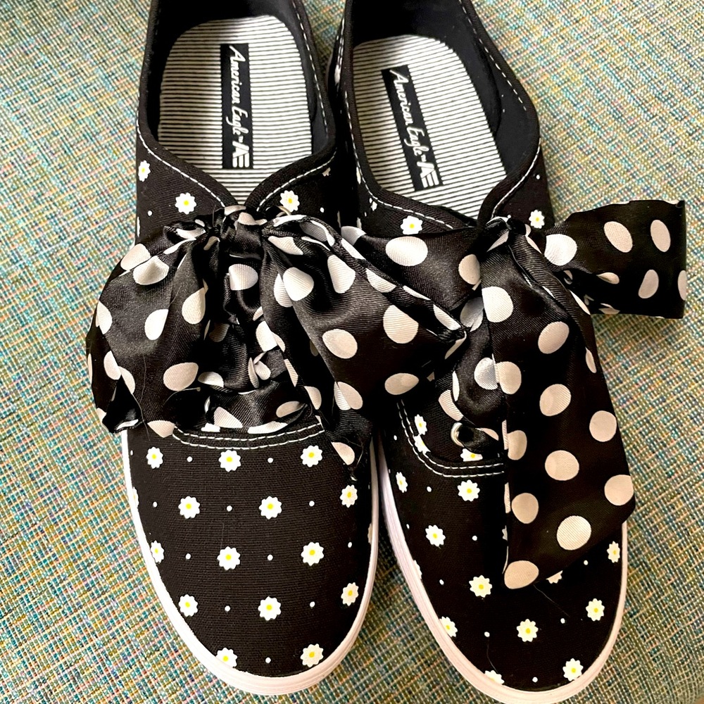 Super Cute Women’s Sneakers!